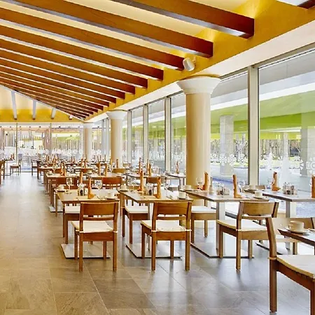 Hotel Barcelo Maya Grand Resort